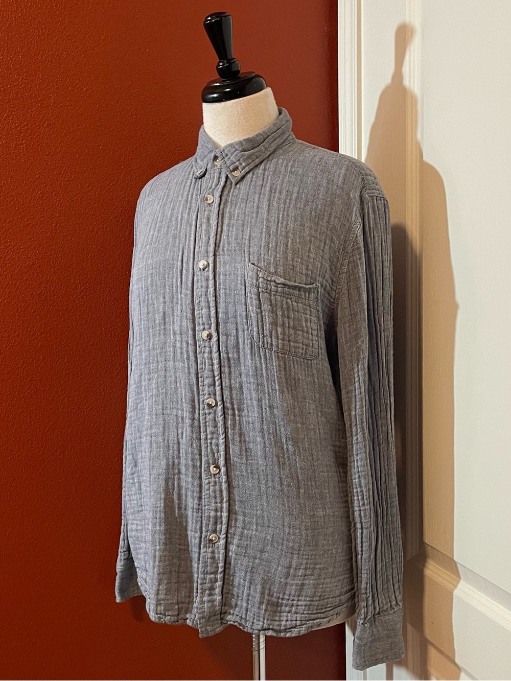 Marine Layer Men’s Classic Blue Cotton Button Down Long Sleeve Huckberry Shirt
